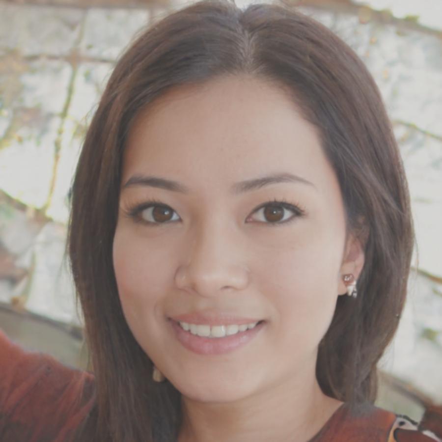 Sarah Chen, professional esports player